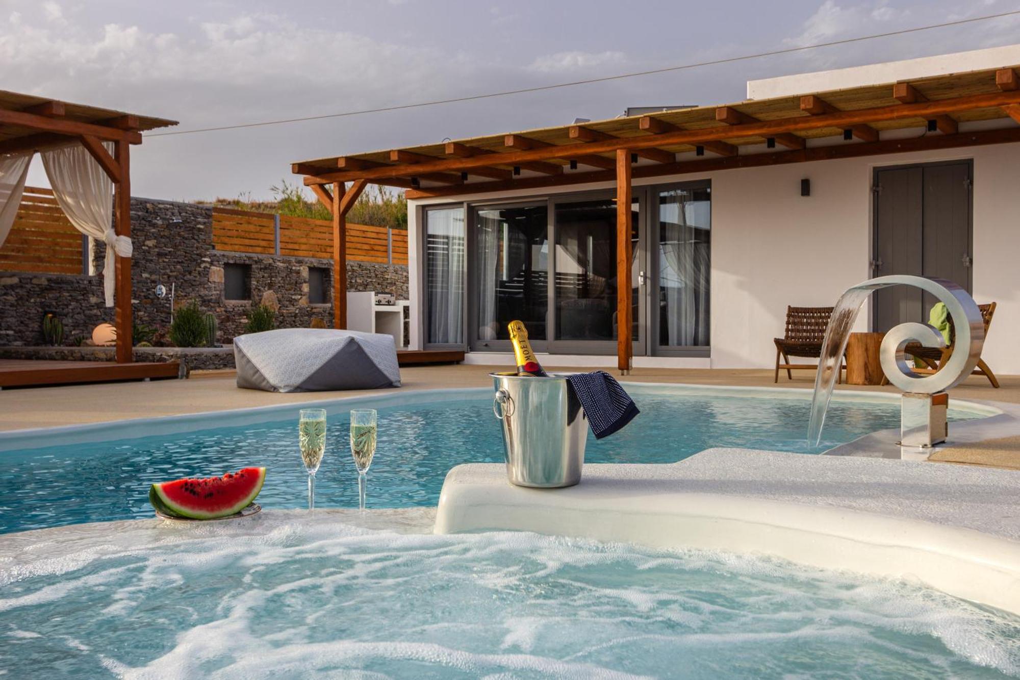 Osmio Luxury Residence Adamantas  Exterior foto